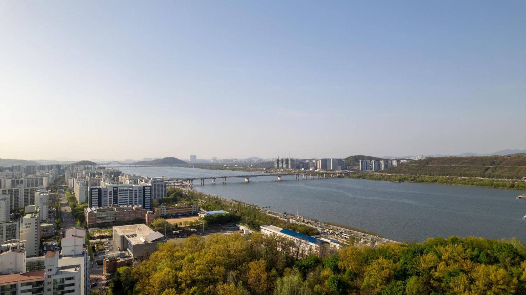โรงแรมเจเค บลอสซัม โรงแรม 4*