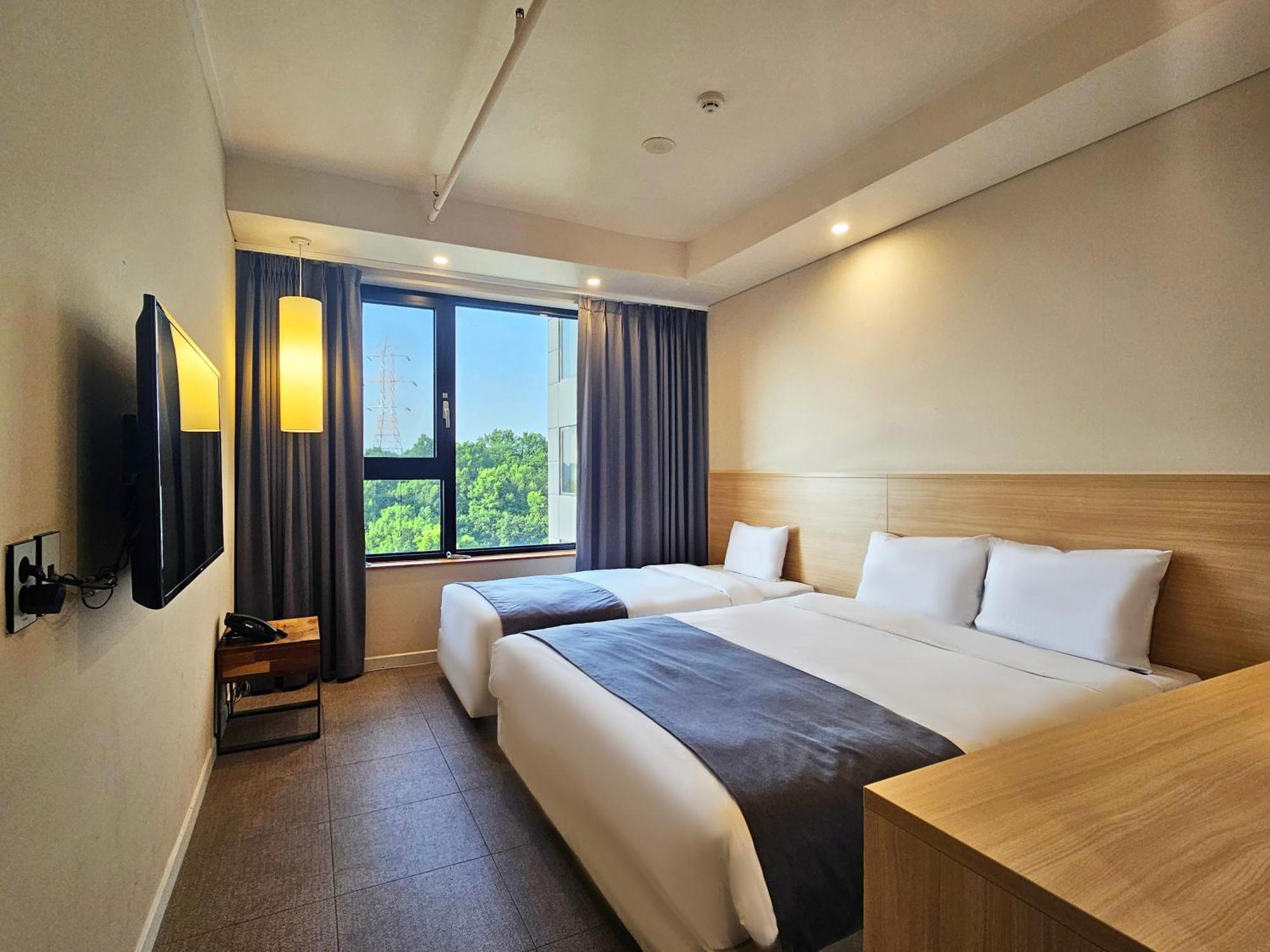 โรงแรมเจเค บลอสซัม 4* โซล