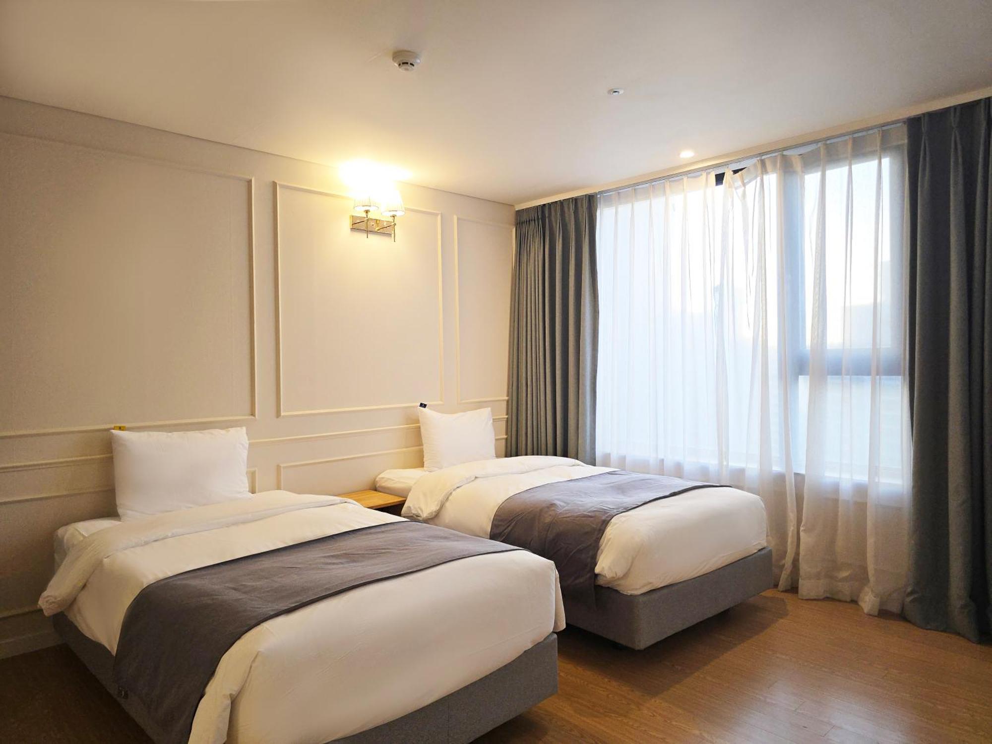Hotel Jk Blossom
